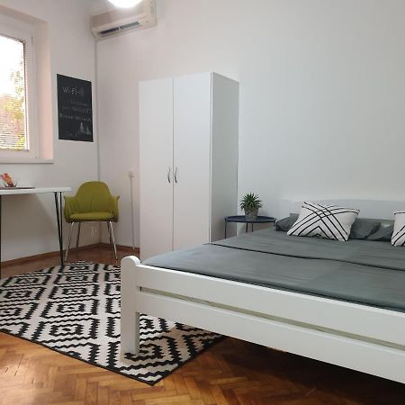 Apartman Park Jagodina-Studio U Centru Grada מראה חיצוני תמונה