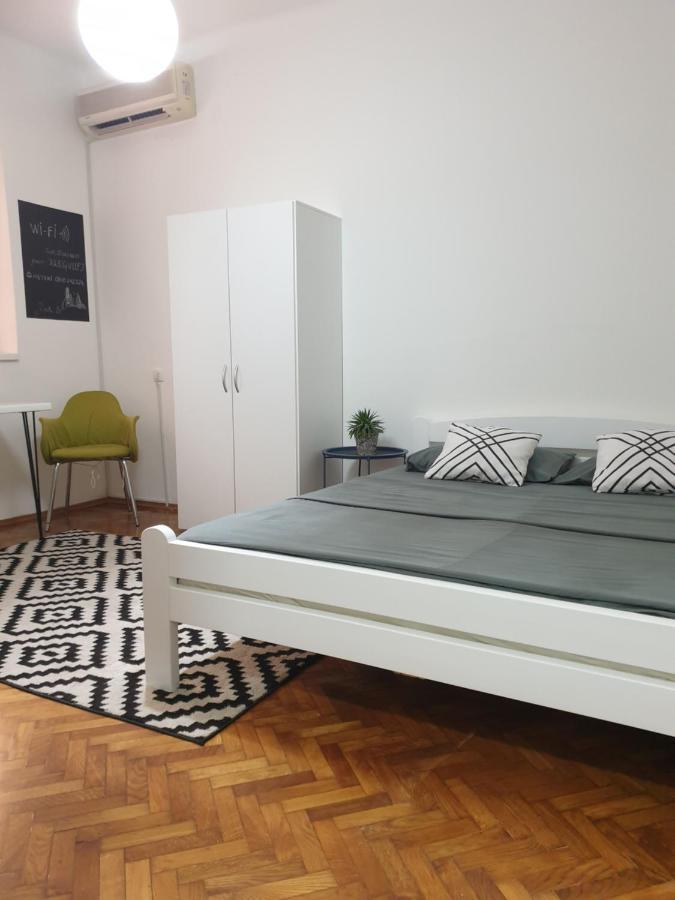Apartman Park Jagodina-Studio U Centru Grada מראה חיצוני תמונה